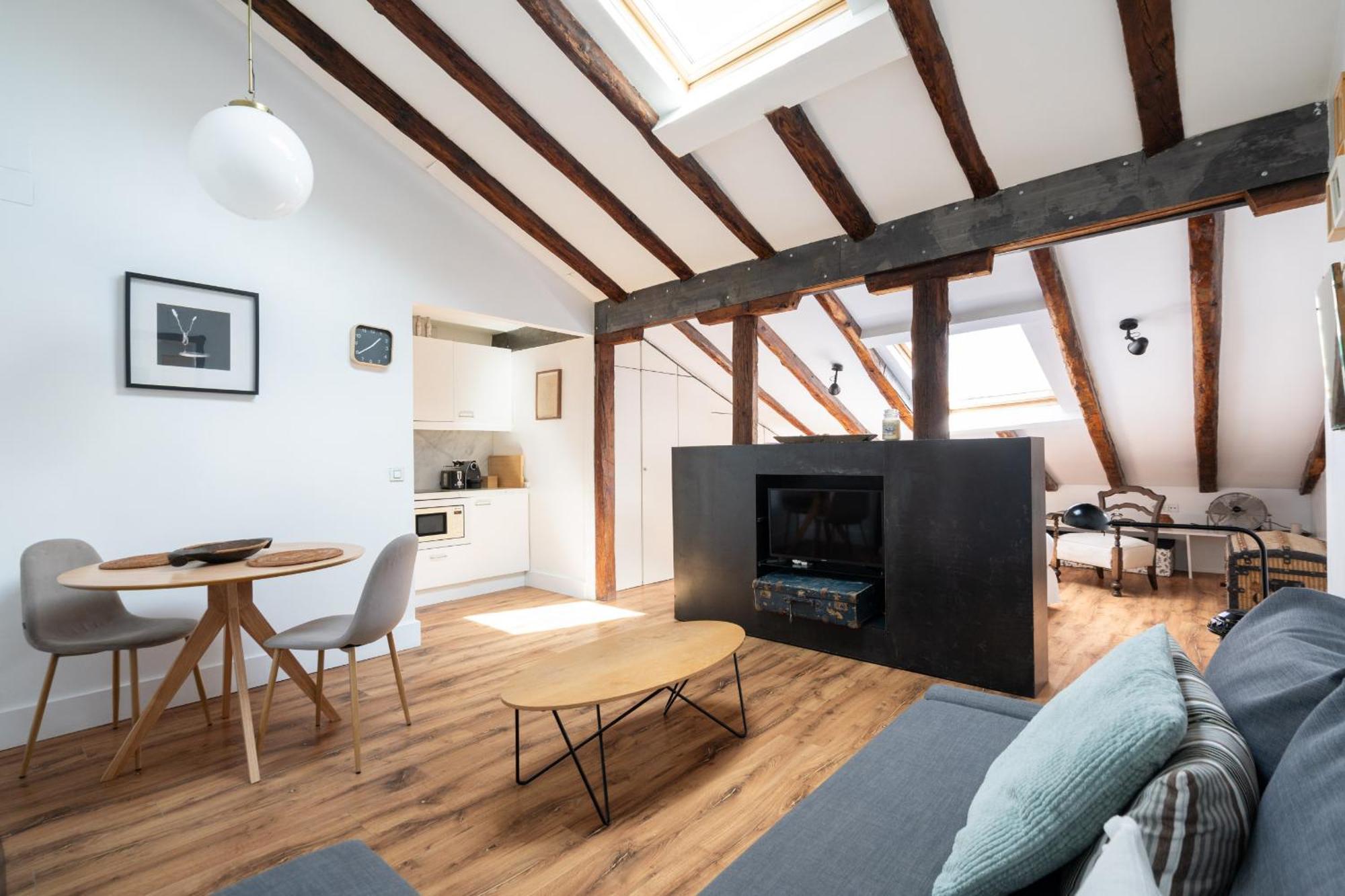 Apartamento En Alonso Martinez Alquiler Temporal Madrid Exterior photo